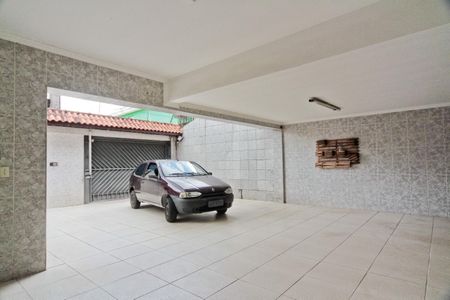 Casa para alugar com 325m², 3 quartos e 4 vagas Casa para alugar com 325m², 3 quartos e 4 vagasÁrea externa