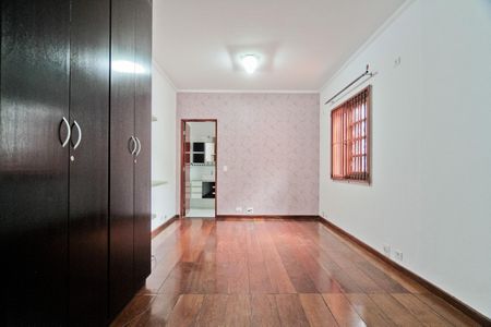 Casa para alugar com 325m², 3 quartos e 4 vagas Casa para alugar com 325m², 3 quartos e 4 vagasSuíte 1