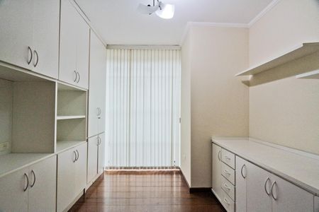 Casa para alugar com 325m², 3 quartos e 4 vagas Casa para alugar com 325m², 3 quartos e 4 vagasEscritório