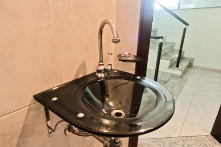 Casa para alugar com 325m², 3 quartos e 4 vagas Casa para alugar com 325m², 3 quartos e 4 vagasLavabo