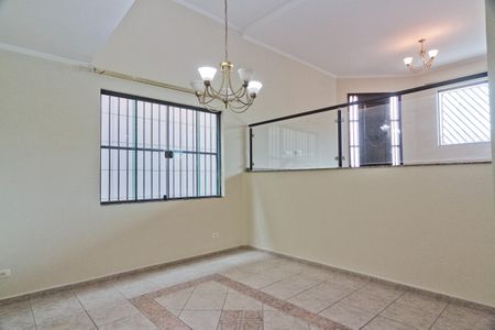 Casa para alugar com 325m², 3 quartos e 4 vagas Casa para alugar com 325m², 3 quartos e 4 vagasSala de Jantar