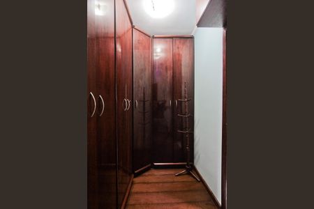 Casa para alugar com 325m², 3 quartos e 4 vagas Casa para alugar com 325m², 3 quartos e 4 vagasSuíte 2