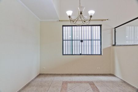 Casa para alugar com 325m², 3 quartos e 4 vagas Casa para alugar com 325m², 3 quartos e 4 vagasSala de Jantar