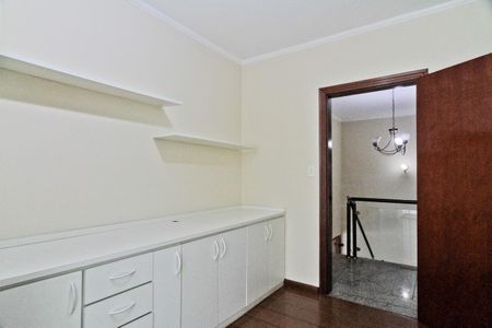 Casa para alugar com 325m², 3 quartos e 4 vagas Casa para alugar com 325m², 3 quartos e 4 vagasEscritório