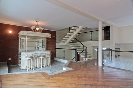 Casa para alugar com 325m², 3 quartos e 4 vagas Casa para alugar com 325m², 3 quartos e 4 vagasSala