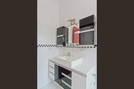 Casa para alugar com 325m², 3 quartos e 4 vagas Casa para alugar com 325m², 3 quartos e 4 vagasBanheiro da Suíte 1