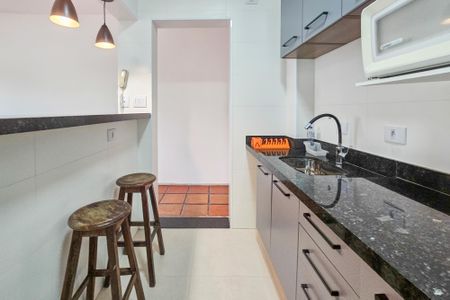Apartamento para alugar com 73m², 2 quartos e 1 vagaCozinha
