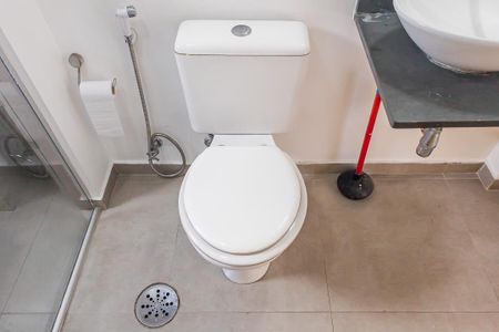 Apartamento à venda com 67m², 2 quartos e sem vagaBanheiro