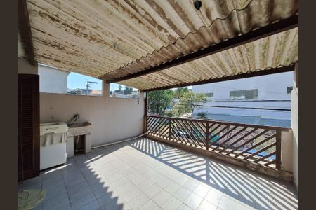 Casa à venda com 125m², 3 quartos e 2 vagas Casa à venda com 125m², 3 quartos e 2 vagasÁrea de Serviço