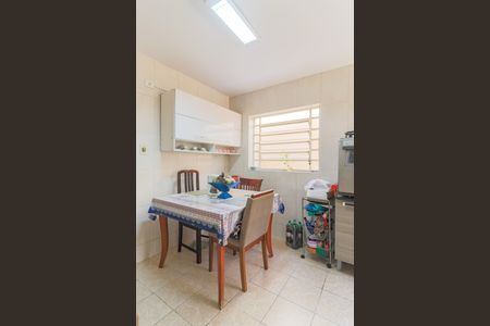 Casa para alugar com 220m², 3 quartos e 2 vagasCozinha