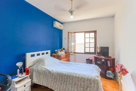 Casa para alugar com 220m², 3 quartos e 2 vagasQuarto 1