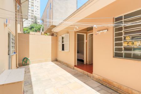 Casa para alugar com 220m², 3 quartos e 2 vagasQuintal