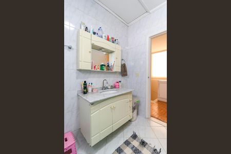 Casa para alugar com 220m², 3 quartos e 2 vagasBanheiro 