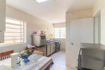 Casa para alugar com 220m², 3 quartos e 2 vagasCozinha