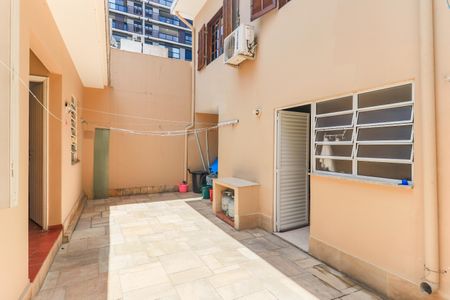 Casa para alugar com 220m², 3 quartos e 2 vagasQuintal