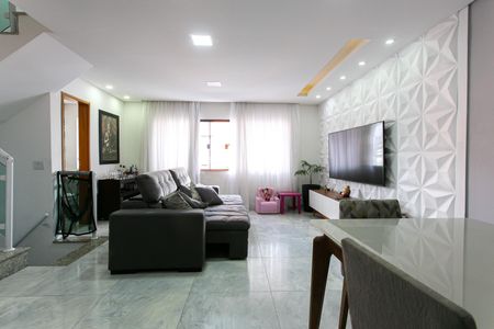 Casa para alugar com 140m², 3 quartos e 4 vagasSala