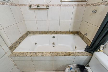 Apartamento à venda com 81m², 2 quartos e 1 vagaBanheiro - Hidromassagem