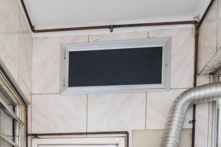 Apartamento à venda com 81m², 2 quartos e 1 vagaÁrea de Serviço - Armário