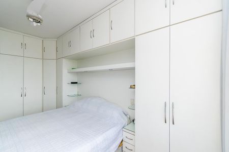Apartamento à venda com 81m², 2 quartos e 1 vagaQuarto 1 - Armários