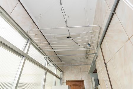 Apartamento à venda com 81m², 2 quartos e 1 vagaÁrea de Serviço