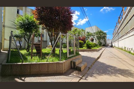 Apartamento para alugar com 60m², 2 quartos e sem vagaÁrea comum