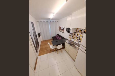 Apartamento para alugar com 26m², 1 quarto e sem vaga Apartamento para alugar com 26m², 1 quarto e sem vagaSala