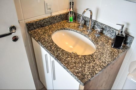 Apartamento à venda com 64m², 3 quartos e 1 vagaBanheiro da Suíte 