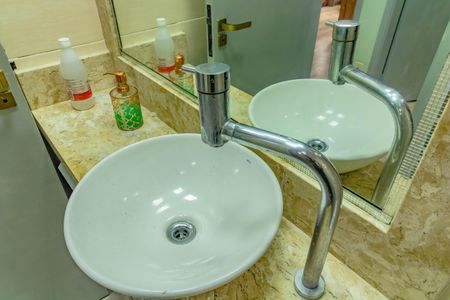 Apartamento para alugar com 60m², 2 quartos e 1 vaga Apartamento para alugar com 60m², 2 quartos e 1 vagaBanheiro