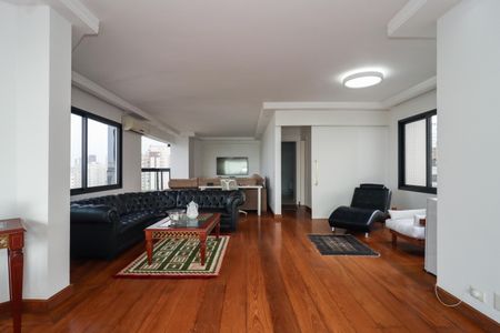 Apartamento à venda com 876m², 5 quartos e 5 vagasCobertura