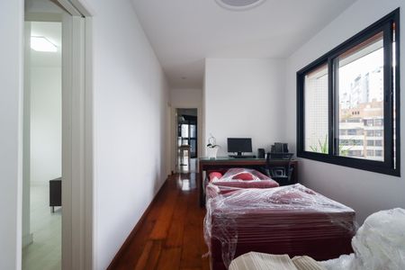 Apartamento à venda com 876m², 5 quartos e 5 vagasCorredor