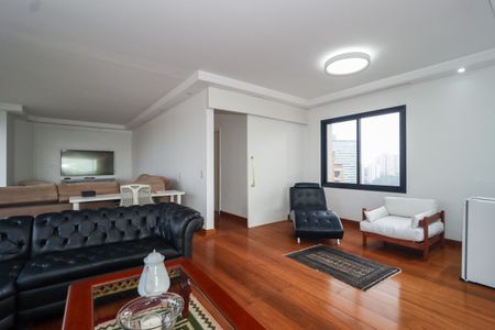 Apartamento à venda com 876m², 5 quartos e 5 vagasCobertura