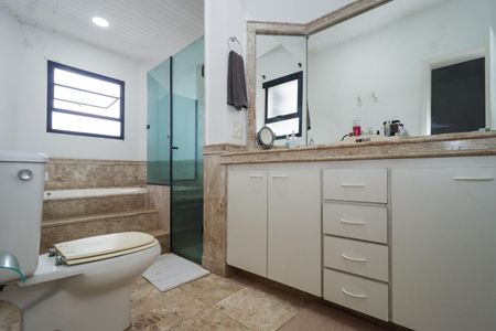 Apartamento à venda com 876m², 5 quartos e 5 vagasBanheiro da Suíte 3