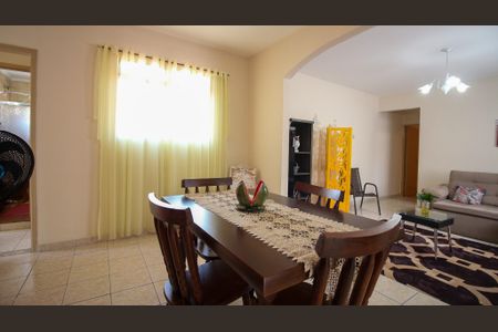 Casa à venda com 450m², 7 quartos e 5 vagascasa 2 Sala