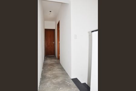 Casa à venda com 220m², 3 quartos e 2 vagas Casa à venda com 220m², 3 quartos e 2 vagasDetalhe - Corredor Quartos