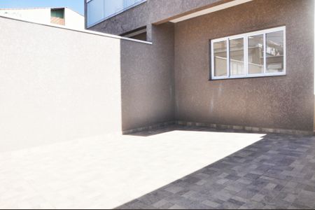 Casa à venda com 220m², 3 quartos e 2 vagas Casa à venda com 220m², 3 quartos e 2 vagasGaragem