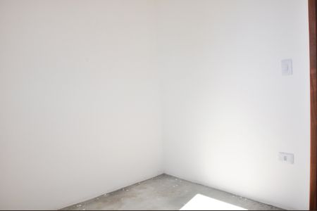 Casa à venda com 220m², 3 quartos e 2 vagas Casa à venda com 220m², 3 quartos e 2 vagasDetalhe - Quarto 03 com Suíte