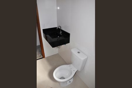 Casa à venda com 220m², 3 quartos e 2 vagas Casa à venda com 220m², 3 quartos e 2 vagasDetalhe - Suíte