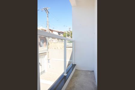 Casa à venda com 220m², 3 quartos e 2 vagas Casa à venda com 220m², 3 quartos e 2 vagasDetalhe - Varanda