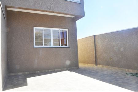 Casa à venda com 220m², 3 quartos e 2 vagas Casa à venda com 220m², 3 quartos e 2 vagasGaragem