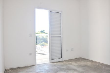 Casa à venda com 220m², 3 quartos e 2 vagas Casa à venda com 220m², 3 quartos e 2 vagasQuarto 02 com Suíte e Varanda