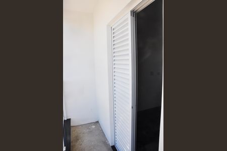 Casa à venda com 220m², 3 quartos e 2 vagas Casa à venda com 220m², 3 quartos e 2 vagasDetalhe - Varanda