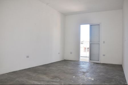 Casa à venda com 220m², 3 quartos e 2 vagas Casa à venda com 220m², 3 quartos e 2 vagasQuarto 01 com Suíte e Varanda