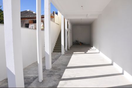 Casa à venda com 220m², 3 quartos e 2 vagas Casa à venda com 220m², 3 quartos e 2 vagasDetalhe - Salão