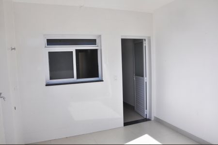 Casa à venda com 220m², 3 quartos e 2 vagas Casa à venda com 220m², 3 quartos e 2 vagasDetalhe - Área de Serviço