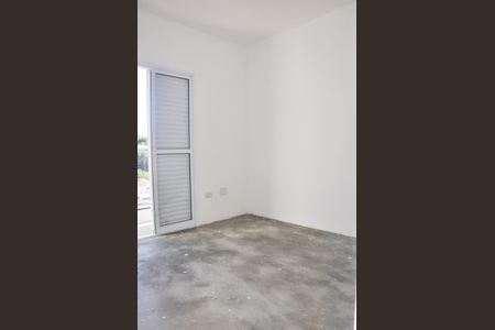 Casa à venda com 220m², 3 quartos e 2 vagas Casa à venda com 220m², 3 quartos e 2 vagasDetalhe - Quarto 02 com Suíte e Varanda