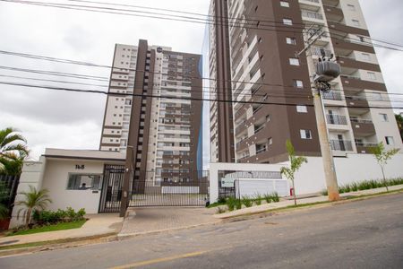 Apartamento para alugar com 68m², 3 quartos e 2 vagas Apartamento para alugar com 68m², 3 quartos e 2 vagasFachada