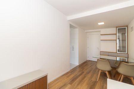 Apartamento para alugar com 74m², 3 quartos e 1 vaga Apartamento para alugar com 74m², 3 quartos e 1 vagaSala