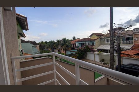 Casa de condomínio à venda com 285m², 3 quartos e 3 vagas Casa de condomínio à venda com 285m², 3 quartos e 3 vagasSacada da Suíte