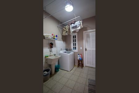 Casa de condomínio à venda com 285m², 3 quartos e 3 vagas Casa de condomínio à venda com 285m², 3 quartos e 3 vagasÁrea de Serviço