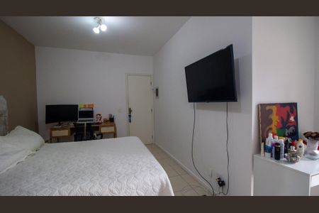 Casa de condomínio à venda com 285m², 3 quartos e 3 vagas Casa de condomínio à venda com 285m², 3 quartos e 3 vagasQuarto 1